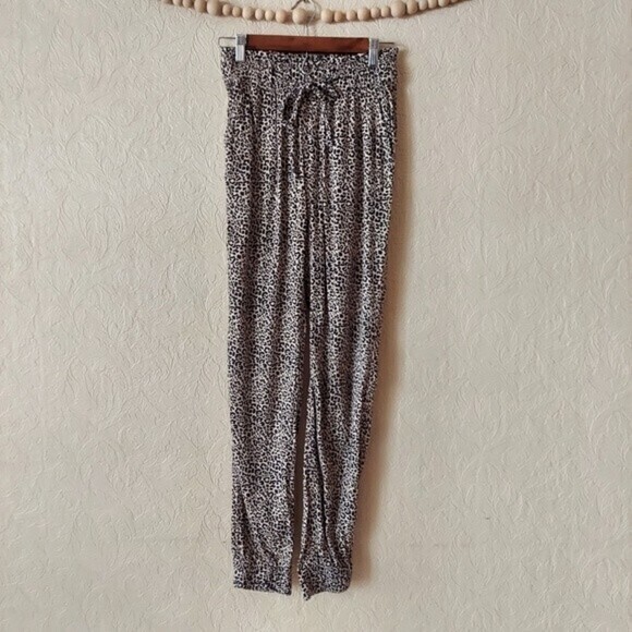 Hollister Ultra High Rise Joggers Cheetah Print Sz XS - Picture 1 of 10